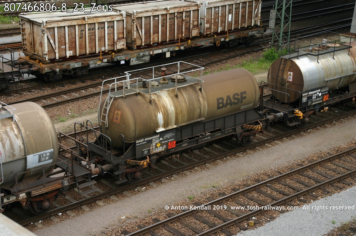 807466806-8_23_Zcns.jpg